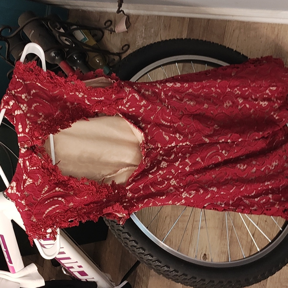 Cute dres - Picture 2 of 2